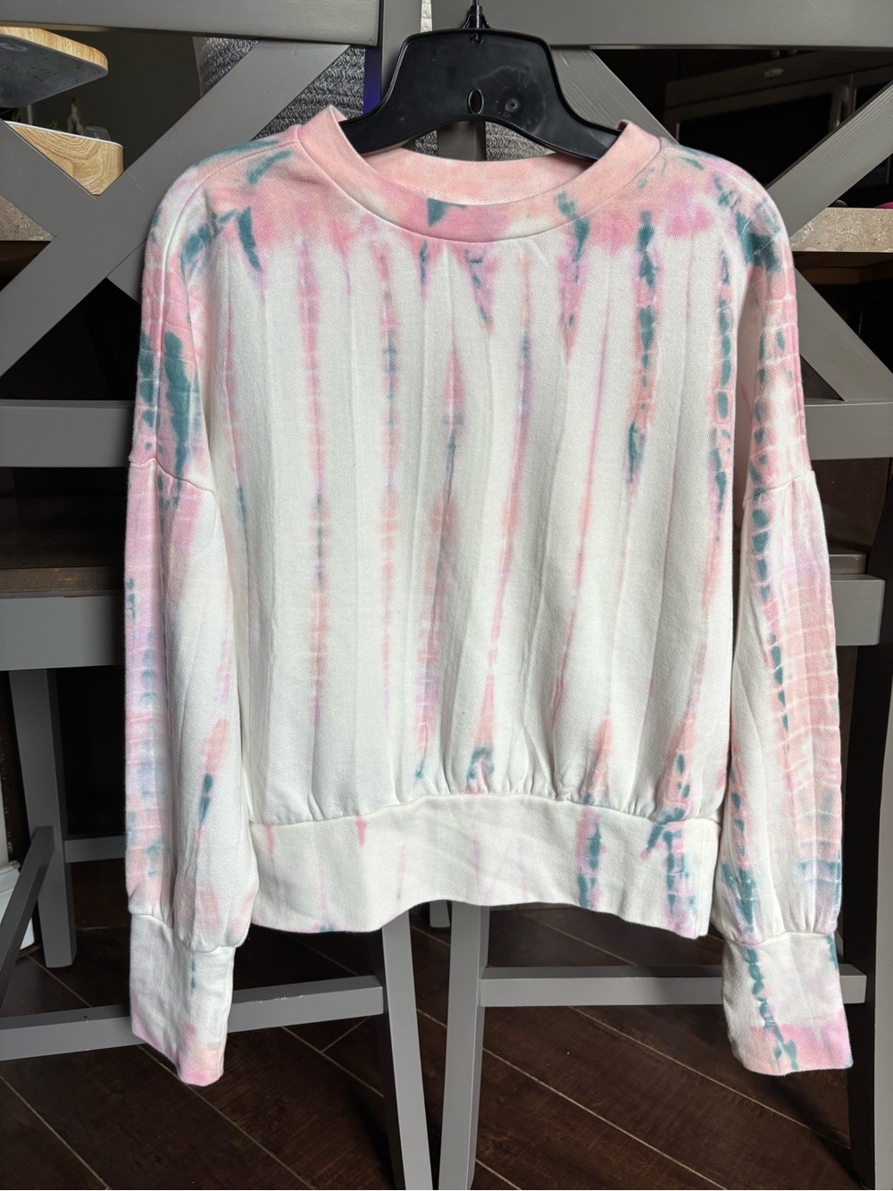 Old Navy Tie-Dye Pullover Sweatshirt in Pastel Pink & Gray - MEDIUM